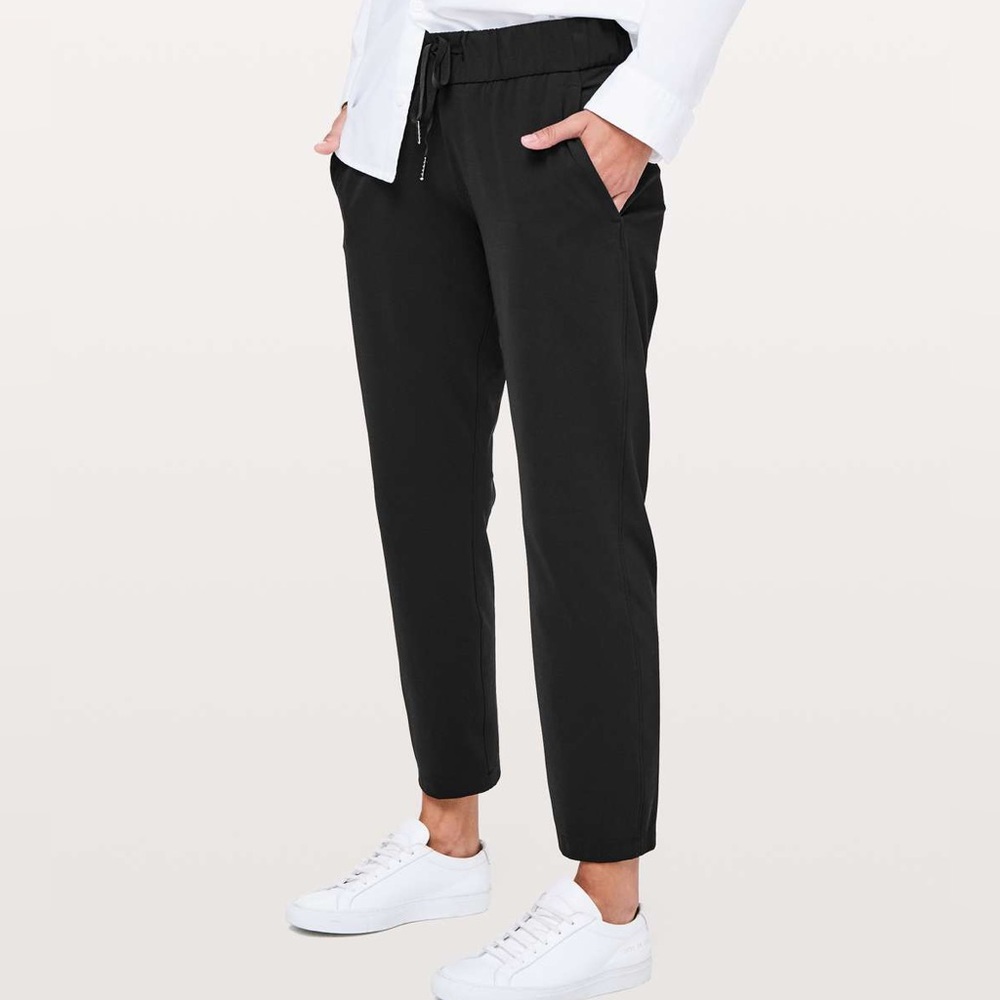 Lululemon On The Fly Pants 7/8 Length | Women’s Size 4 in Black